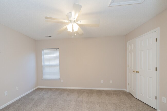 Building Photo - 1117 Deerberry Rd