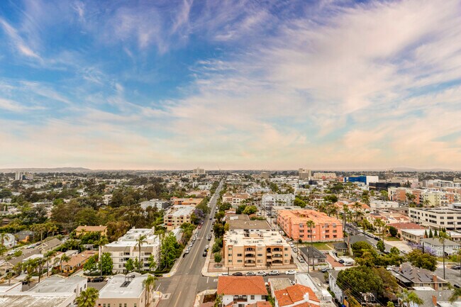 Building Photo - 3535 1st Ave