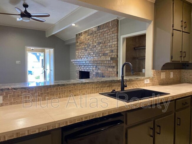 Building Photo - 4854 Starcrest Ct