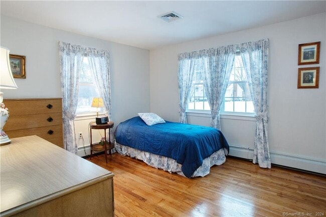 Building Photo - 44 Alder Rd