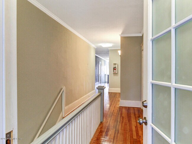 Building Photo - 2118 Herschel St