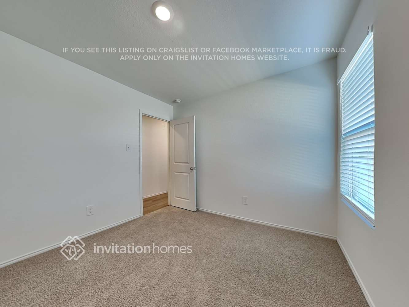 Building Photo - 3200 Crestone Dr