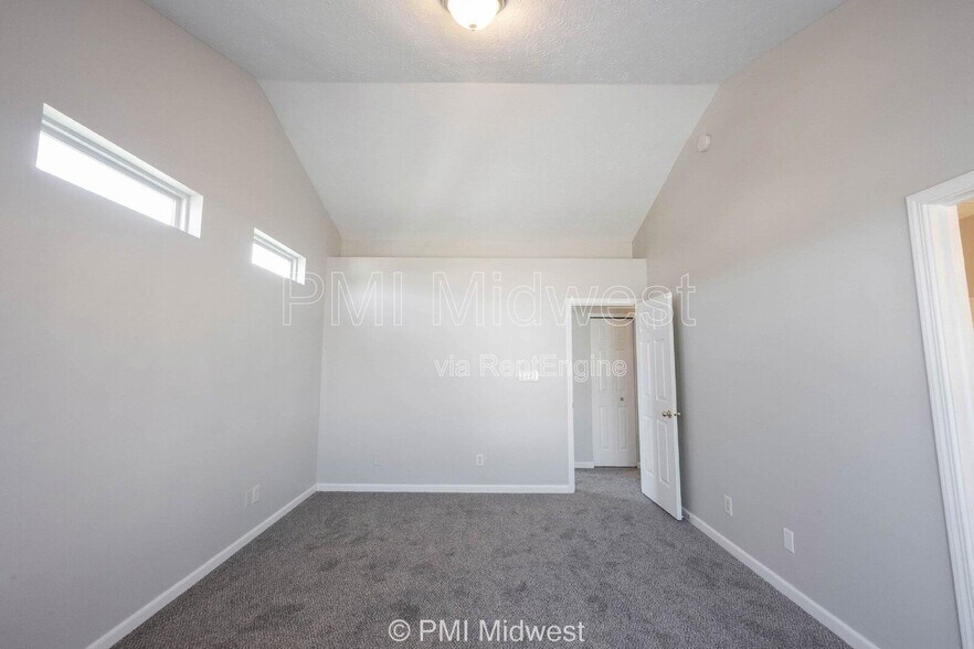 Building Photo - 6623 Dunsdin Dr