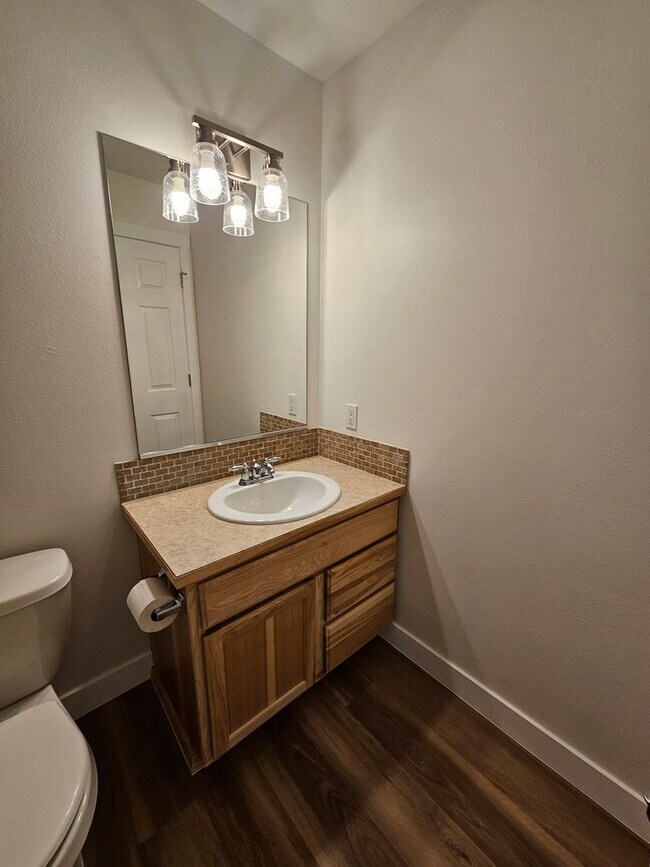 Building Photo - Beautiful home in Fieldstone