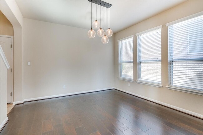 Building Photo - 114 Stone View Trail