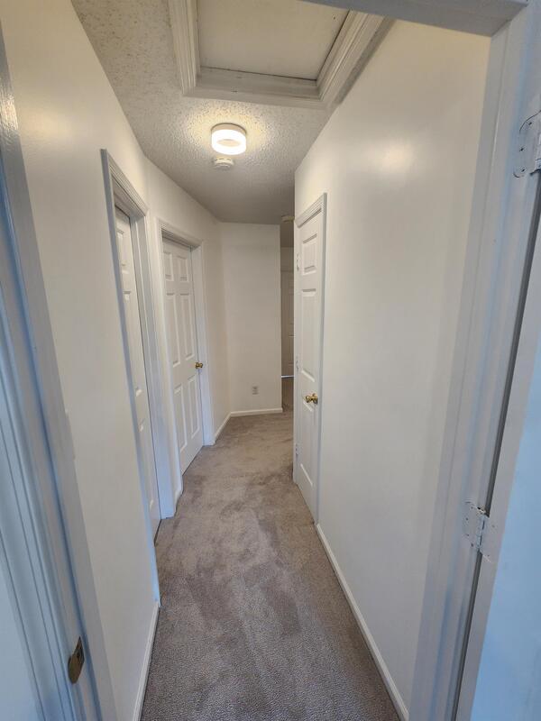 Building Photo - 125 Horse Run Dr