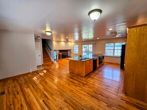 Building Photo - 253 Richard Dr