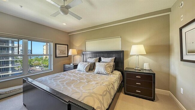 Building Photo - 650 Golden Gate Point