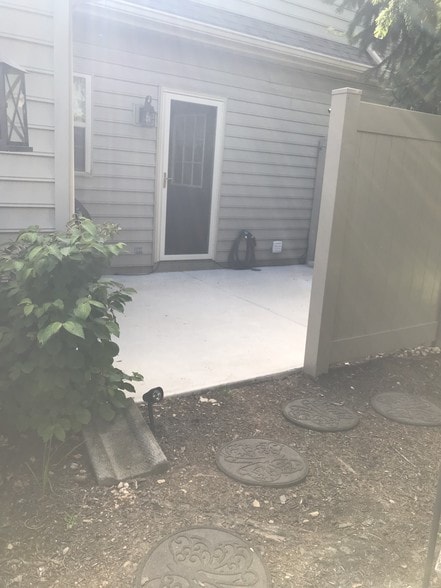 outdoor patio - 1755 Weatherburn Dr