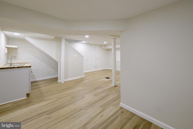 Building Photo - 3712 Garfield St NW