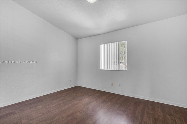 Building Photo - 2400 SW 87th Way