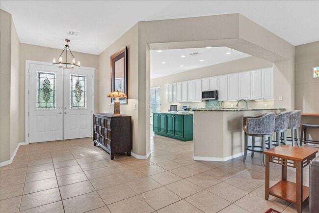 Building Photo - Rental Home with Large Pool