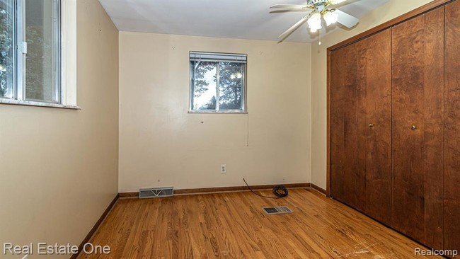 Building Photo - 8110 Rene Dr