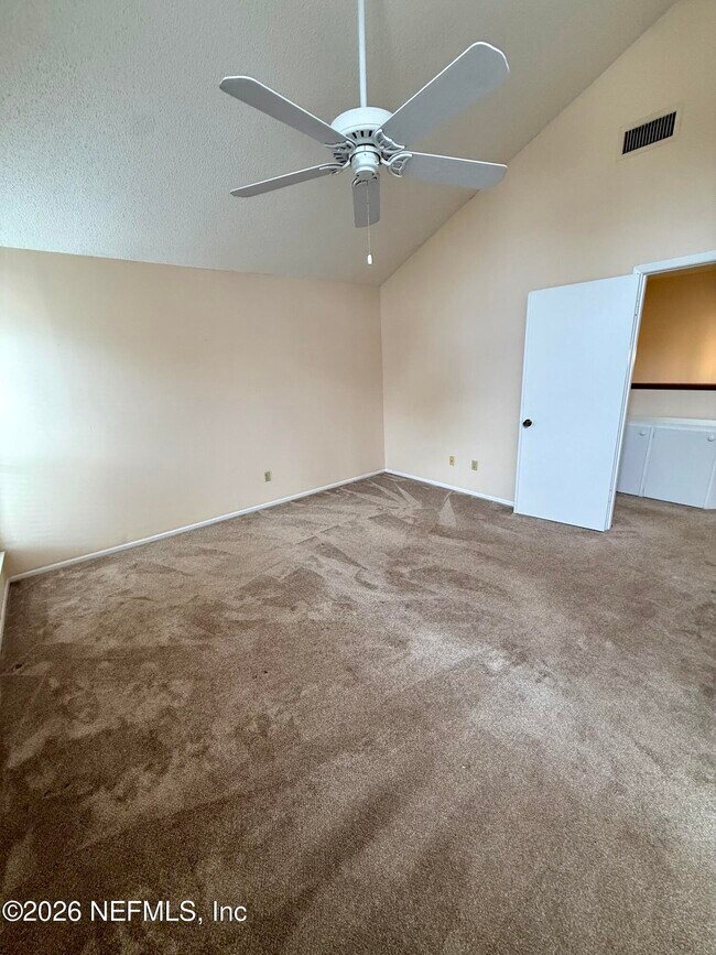 Building Photo - 536 Pelican Key