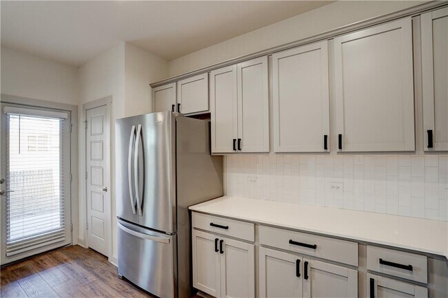 Building Photo - 280 Tequilana Pass