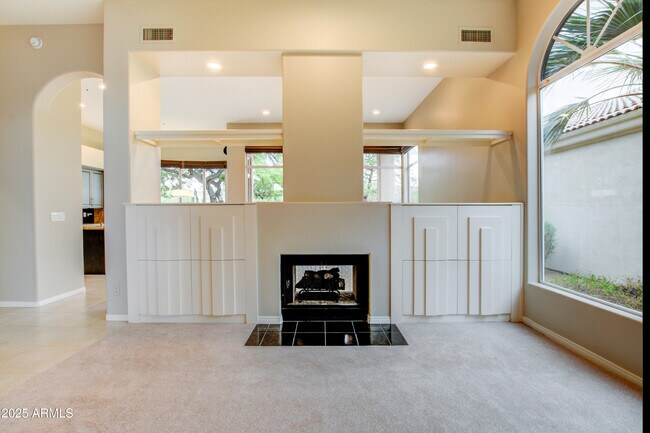 Building Photo - 11923 E Terra Dr