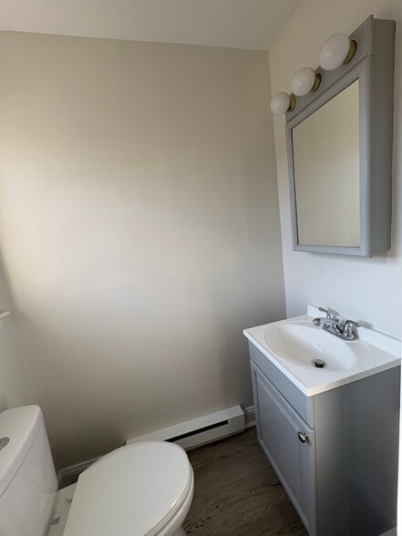 Half bathroom - 43 Hiltbrand Rd