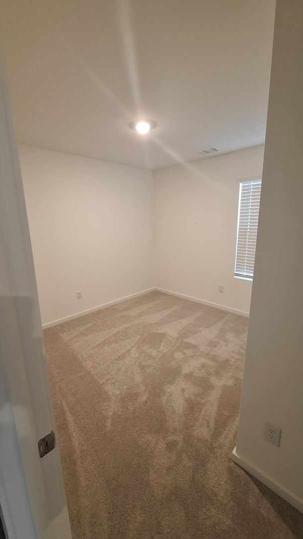 Building Photo - NEWLY BUILT 3 bedroom 2.5 Bath for Rent