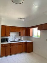 Building Photo - 8127 White Oak Ave