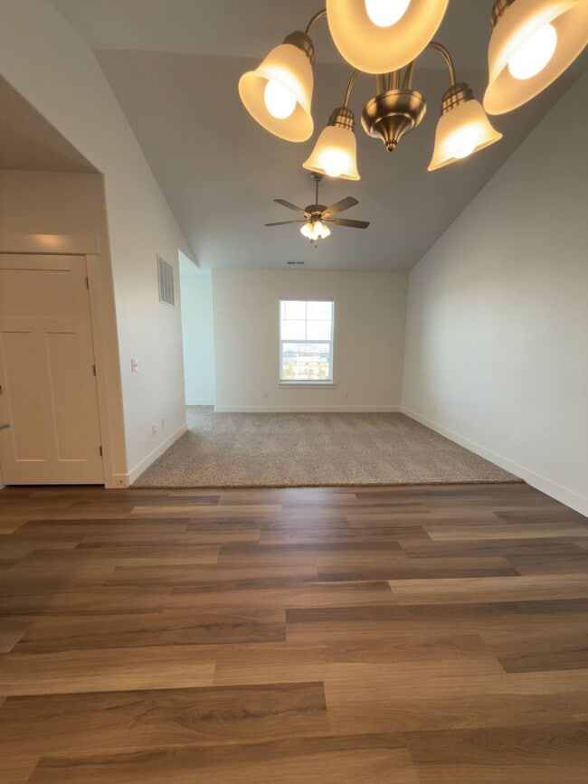 Building Photo - Brand New 3 Bedroom Condo with Resort-Style Amenities in Herriman!