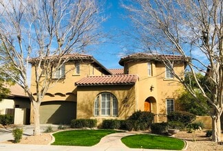 Building Photo - 1150 W Silver Creek Rd