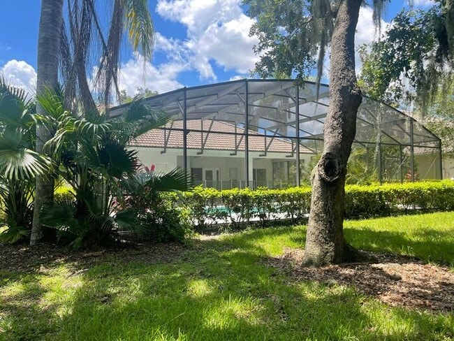 Building Photo - Bella Lago-Pool Home-1441 Beacon Dr Kissim...