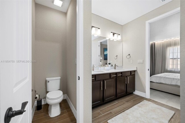 Building Photo - 4642 Pinehurst Trl W