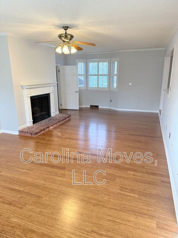 Building Photo - 121 Chipwood Ln