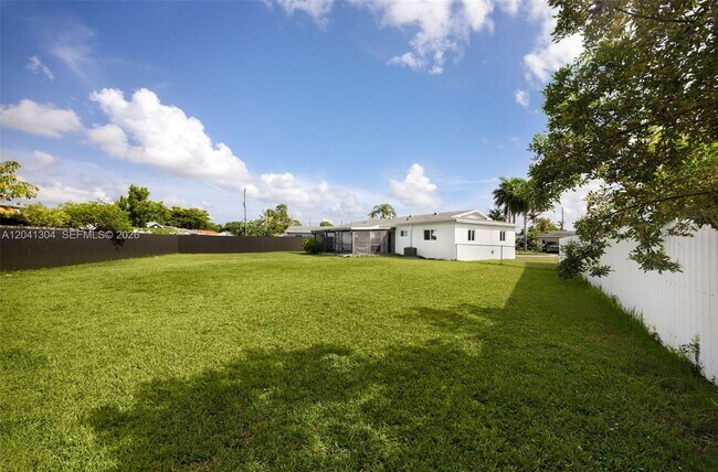 Building Photo - 10340 SW 157th St