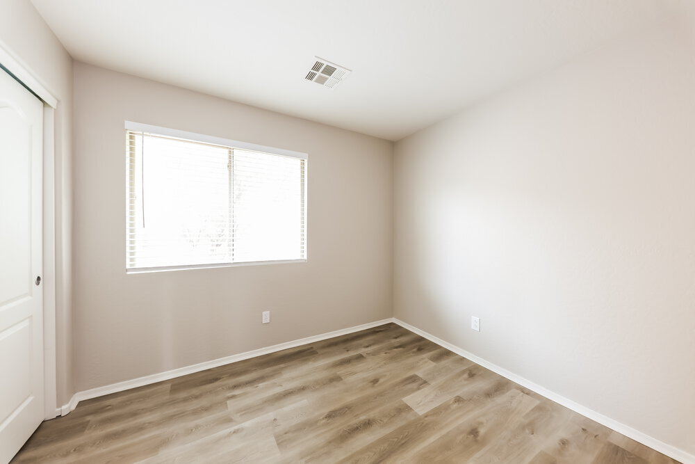 Building Photo - 15350 W Lundberg St