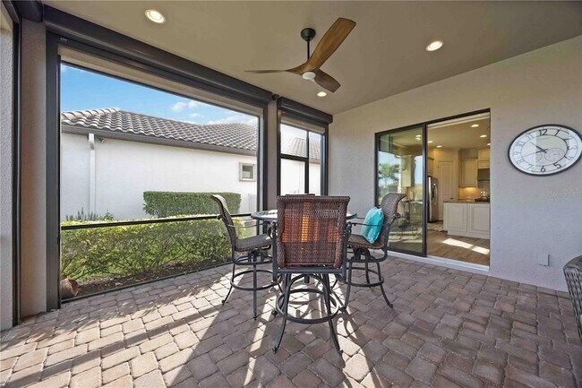 Building Photo - 5400 Manchini St