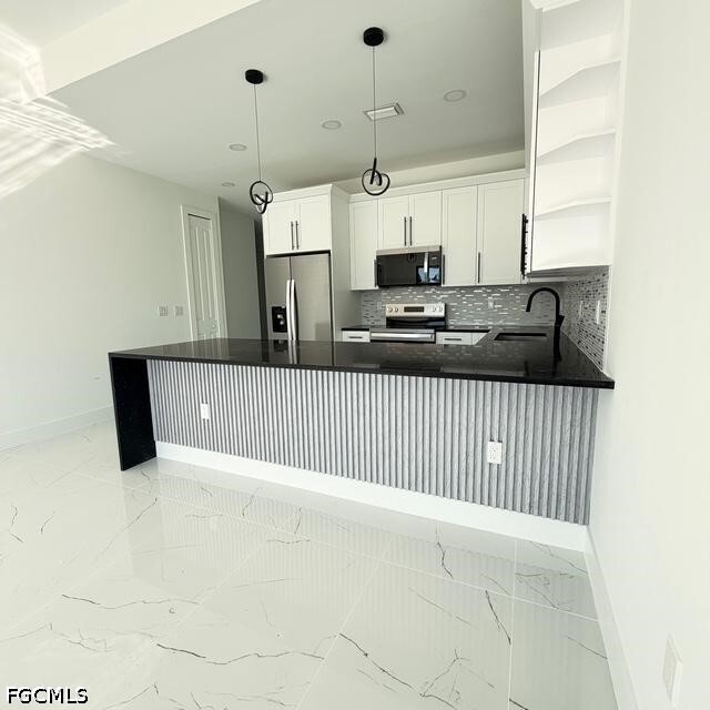 Building Photo - 209-211 W 12th St