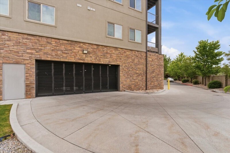 Building Photo - 1225 Wolf Hollow Ln