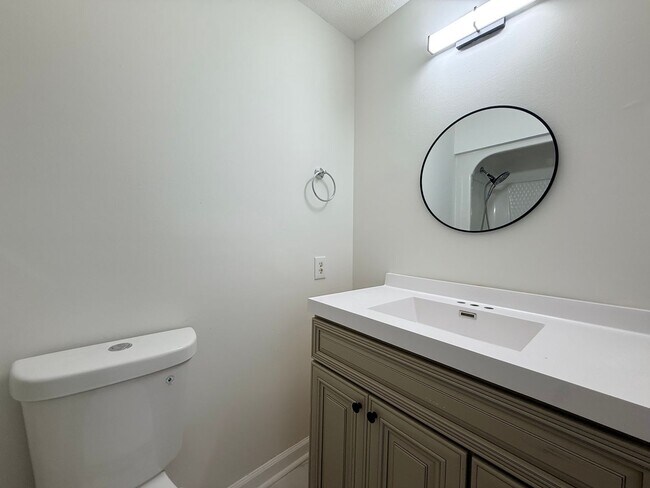 Building Photo - FOR RENT – Newly Remodeled 4 Bedroom / 2 Bath Home