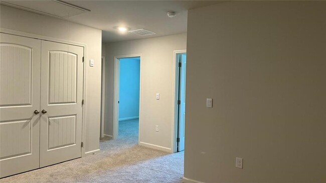 Building Photo - 3031 Greyton Dr