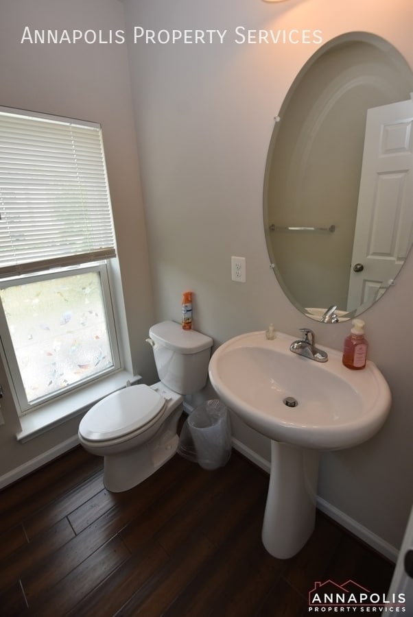 Building Photo - 133 Lejeune Way