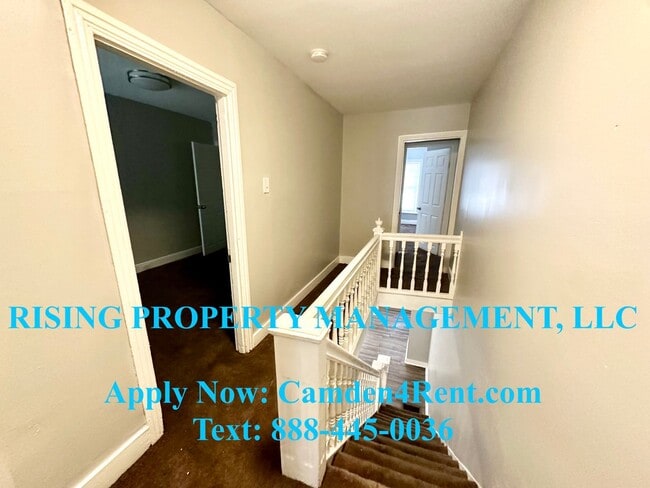 Building Photo - Renovated 4 Bedroom 2.5 Bathroom home in t...