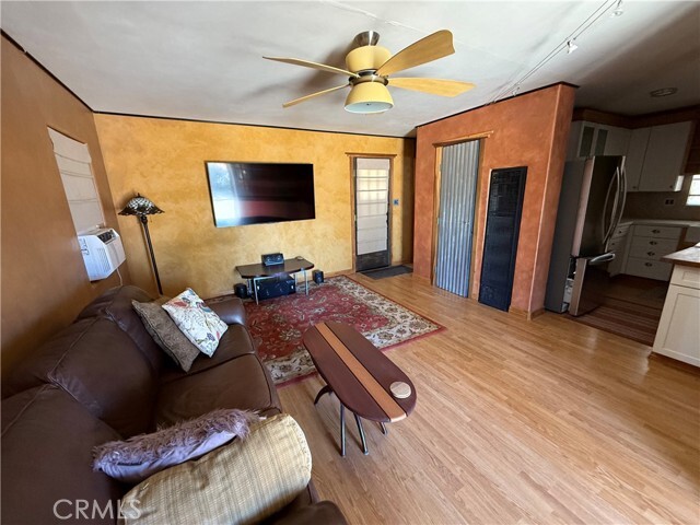 Building Photo - 6586 El Rey Ave