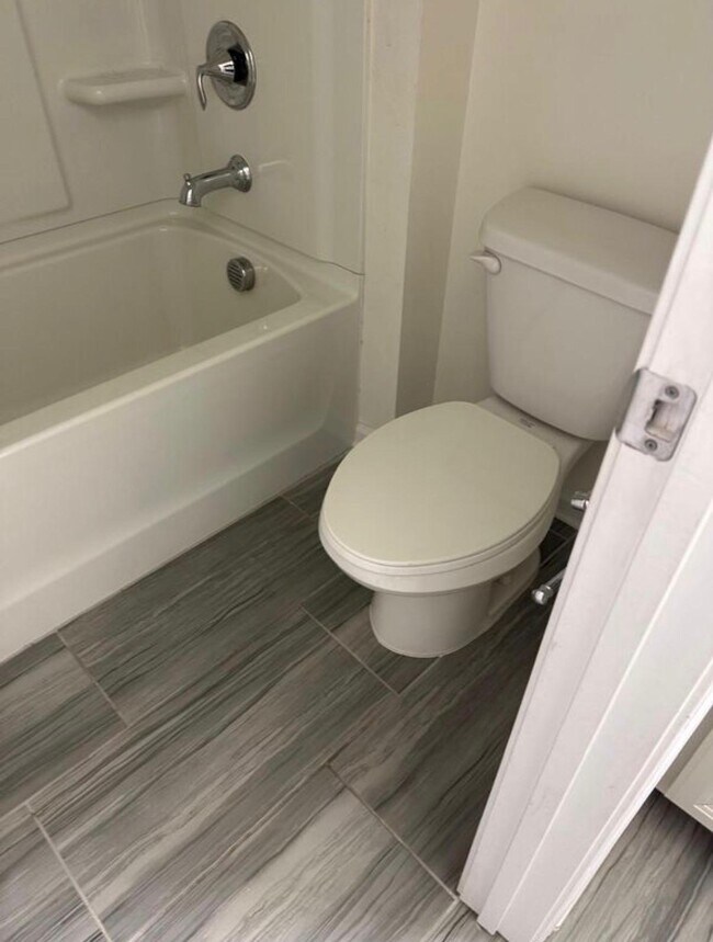 Building Photo - 4124 Poplin Grove Dr