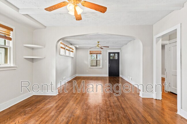 Building Photo - 2315 N. 61st.
