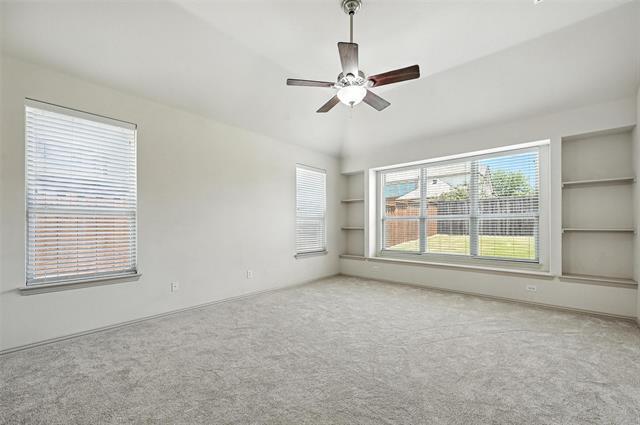 Building Photo - 520 Smoke Tree Dr