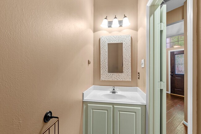 Building Photo - 70 Harvest Wind Pl