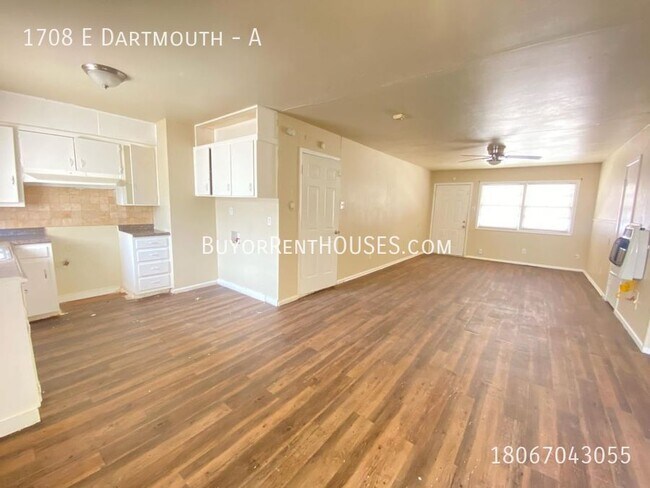 Building Photo - PRICE REDUCTION! $499 Move-In Special (+ a...