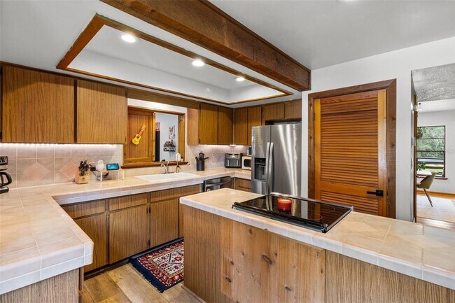 Building Photo - 4925 Hamilton Rd