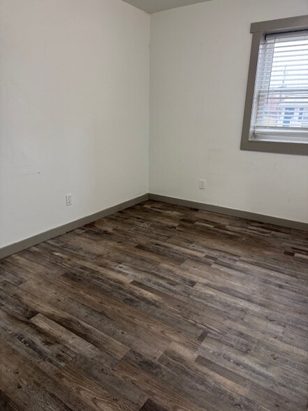 Building Photo - 534 Lee St