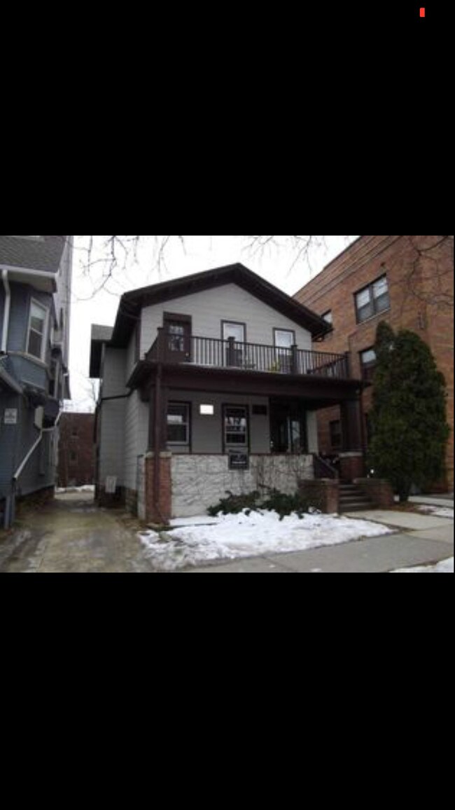 Building Photo - 312 N Carroll St