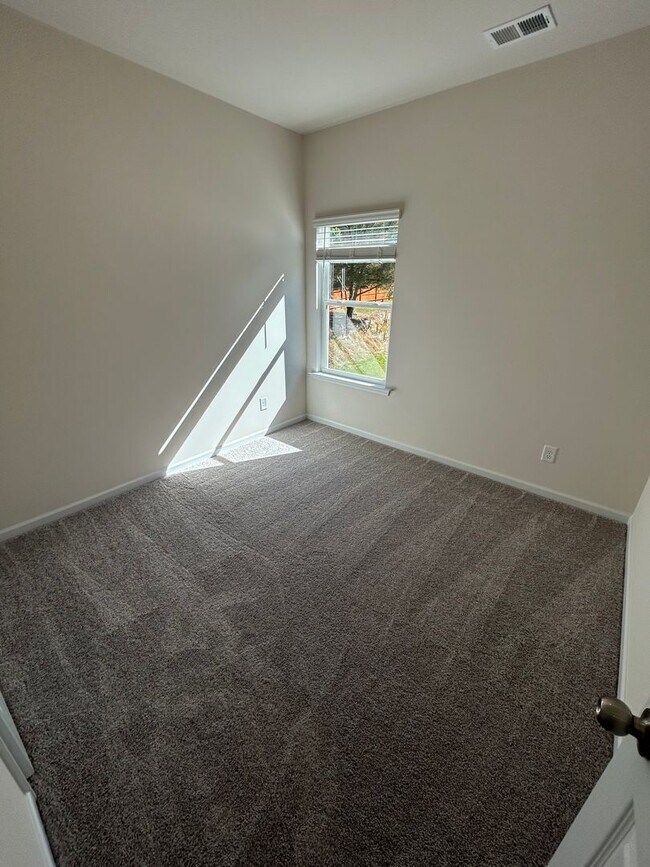Building Photo - New 4/2.5 House in Longbrook $1,995
