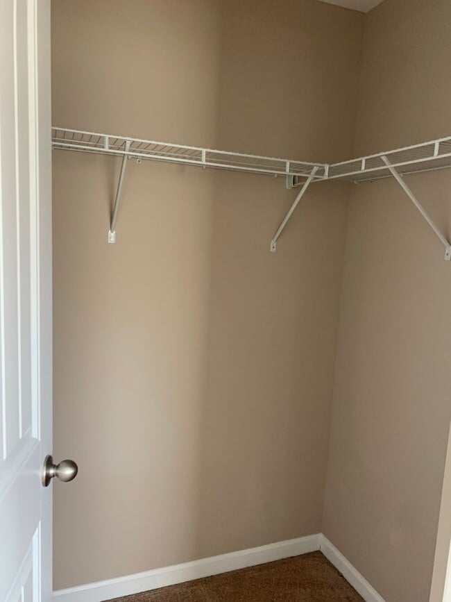 Building Photo - Traemoor Village Townhome