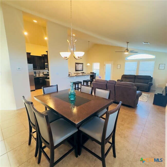 Building Photo - 1521 Starlight Dr