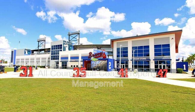 Building Photo - 12240 Wellen Golf St